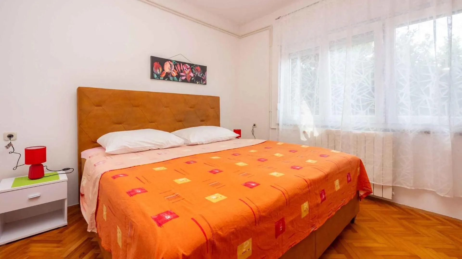 Apartment In Dramalj 45033