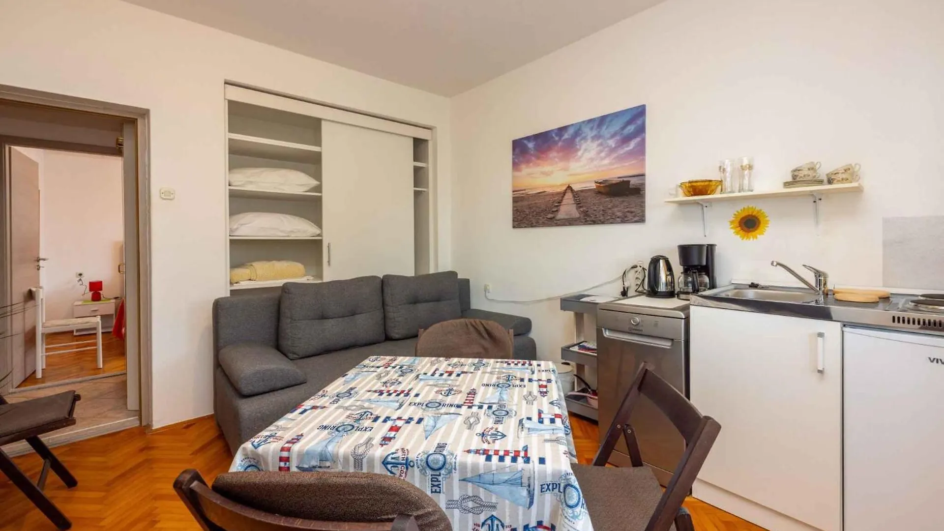 Apartment In Dramalj 45033